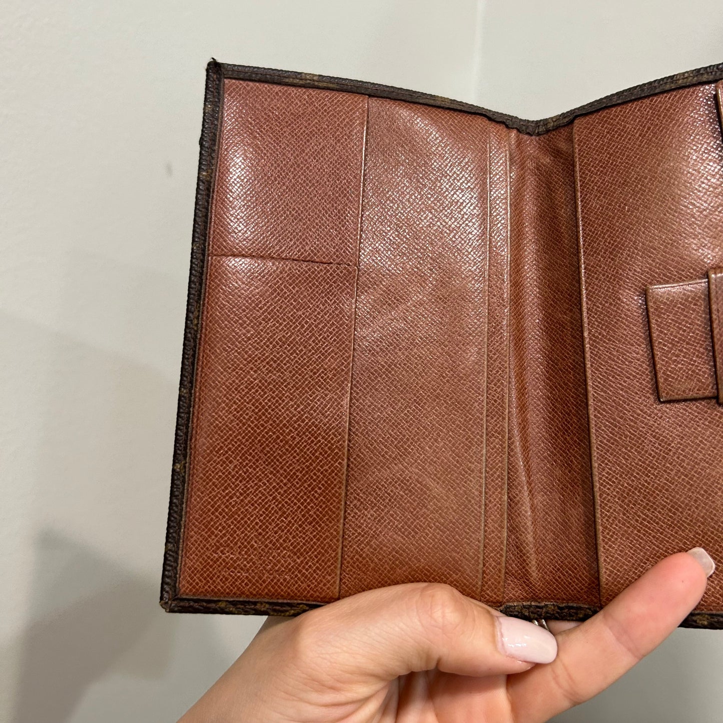 #107 LOUIS VUITTON Wallet