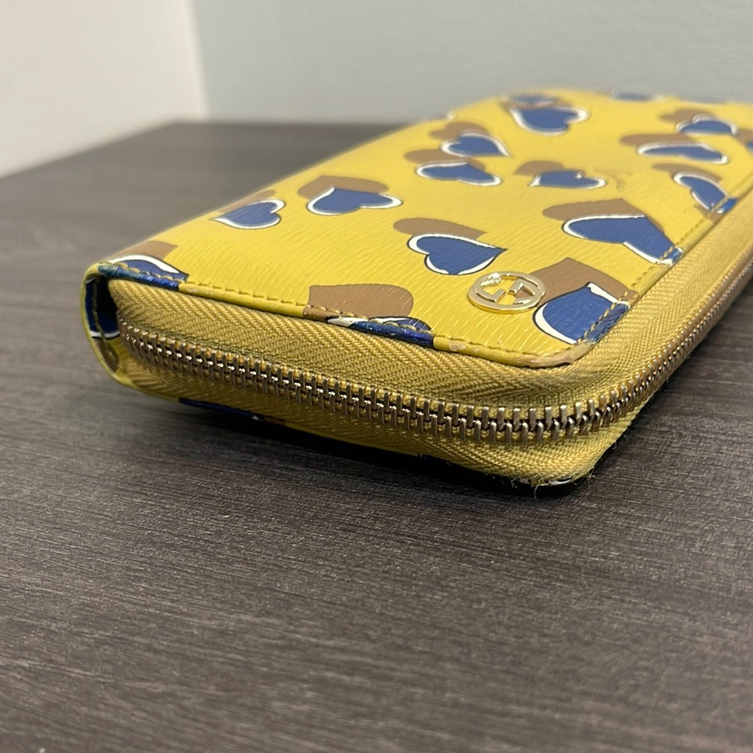 SOLD! Gucci Leather Wallet