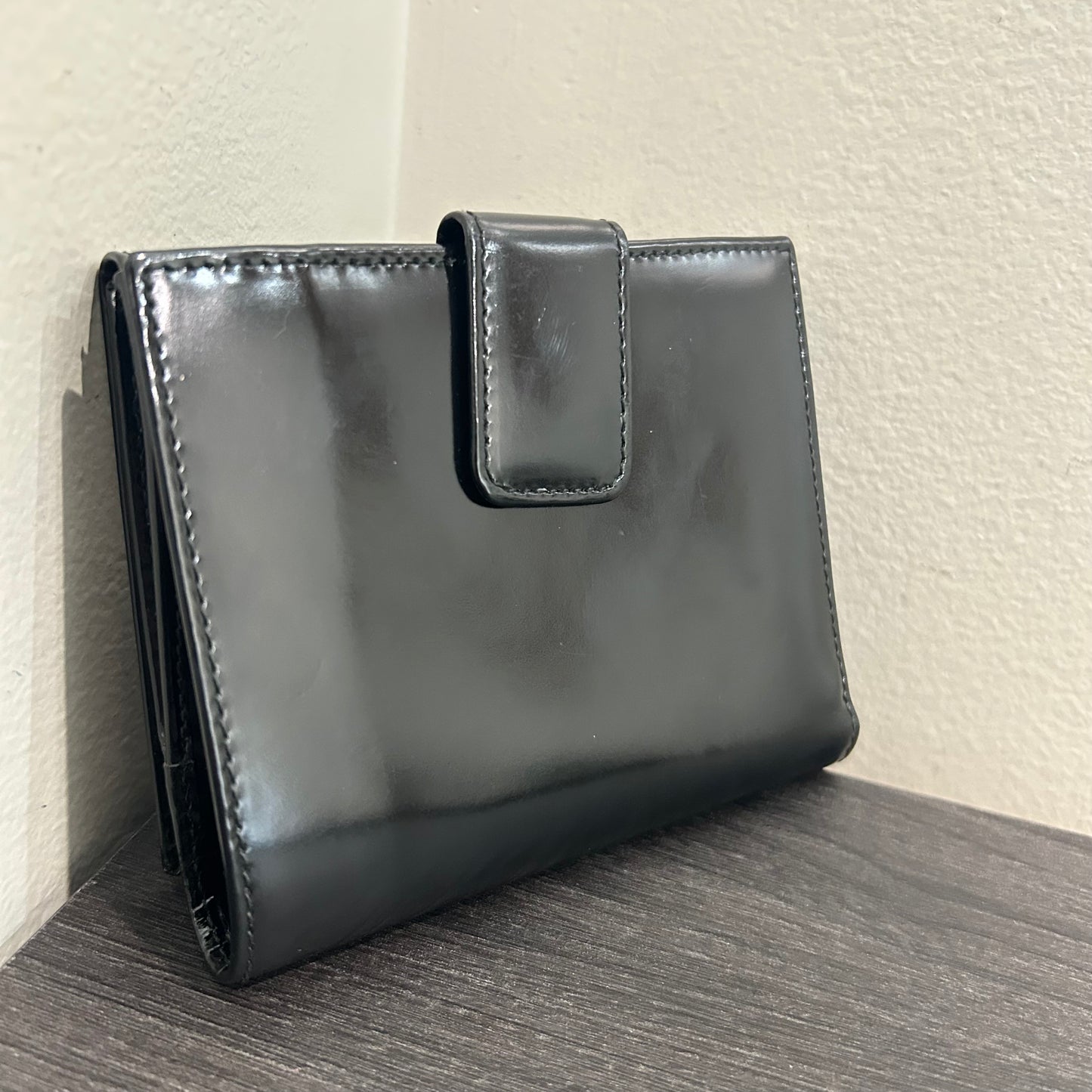 CLEARANCE #193 GUCCI Patent Wallet