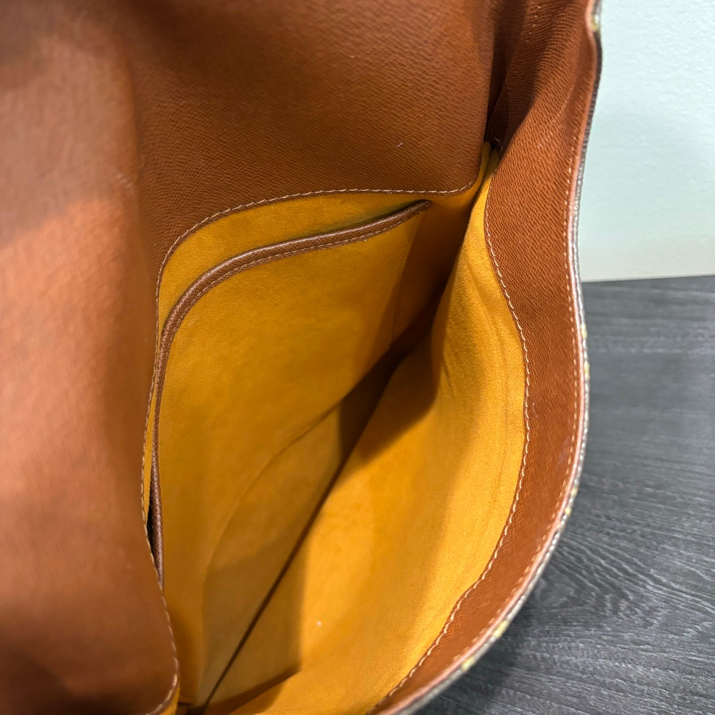#316 LOUIS VUITTON Musette