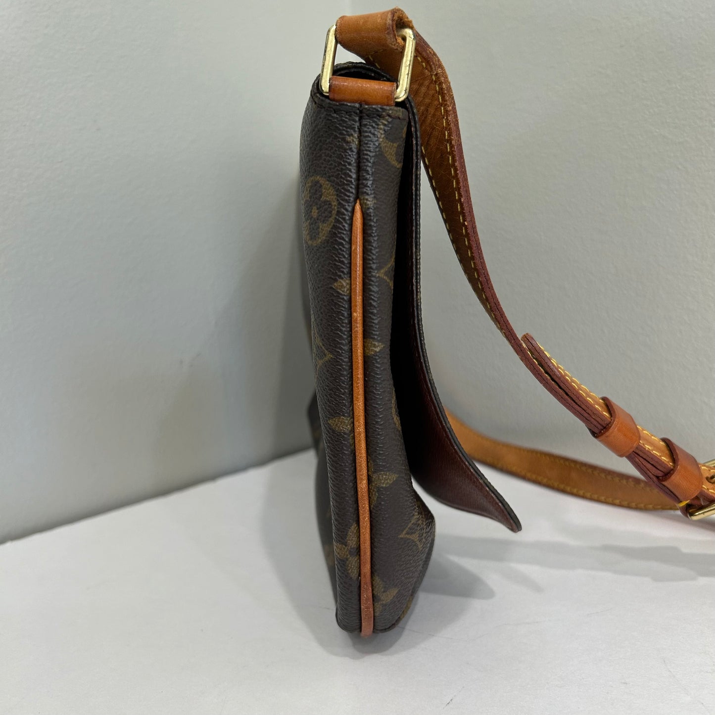Louis Vuitton Musette Tango Short