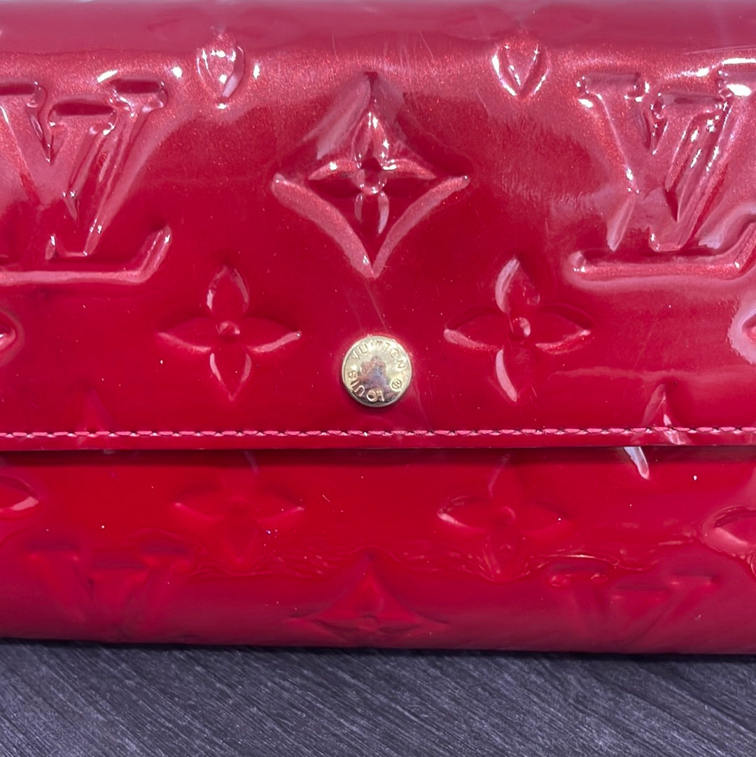SOLD! Louis Vuitton Vernis Wallet on Chain