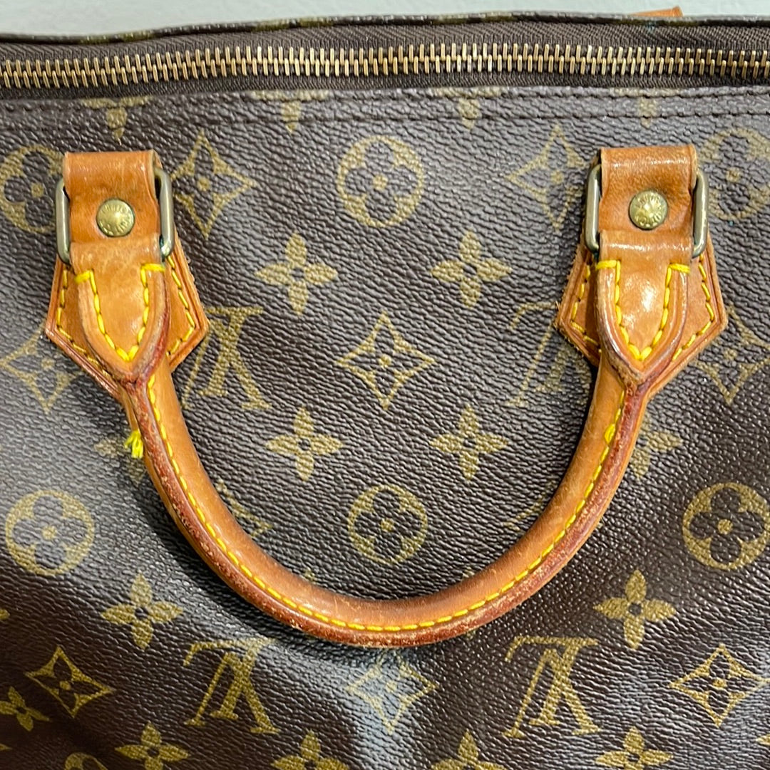 SOLD! Louis Vuitton Monogram Speedy 30 with Lock & Key
