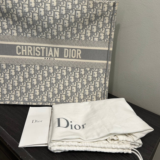 CHRISTIAN DIOR Large Book Tote & Dustbag #110