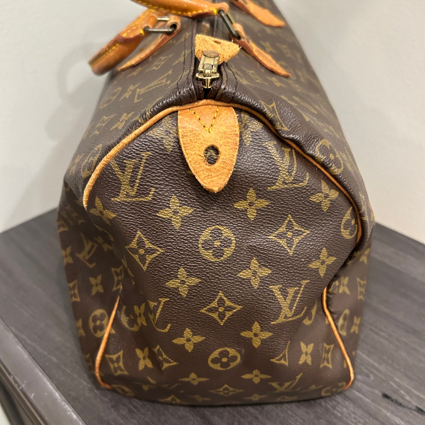 #204 LOUIS VUITTON Speedy 40