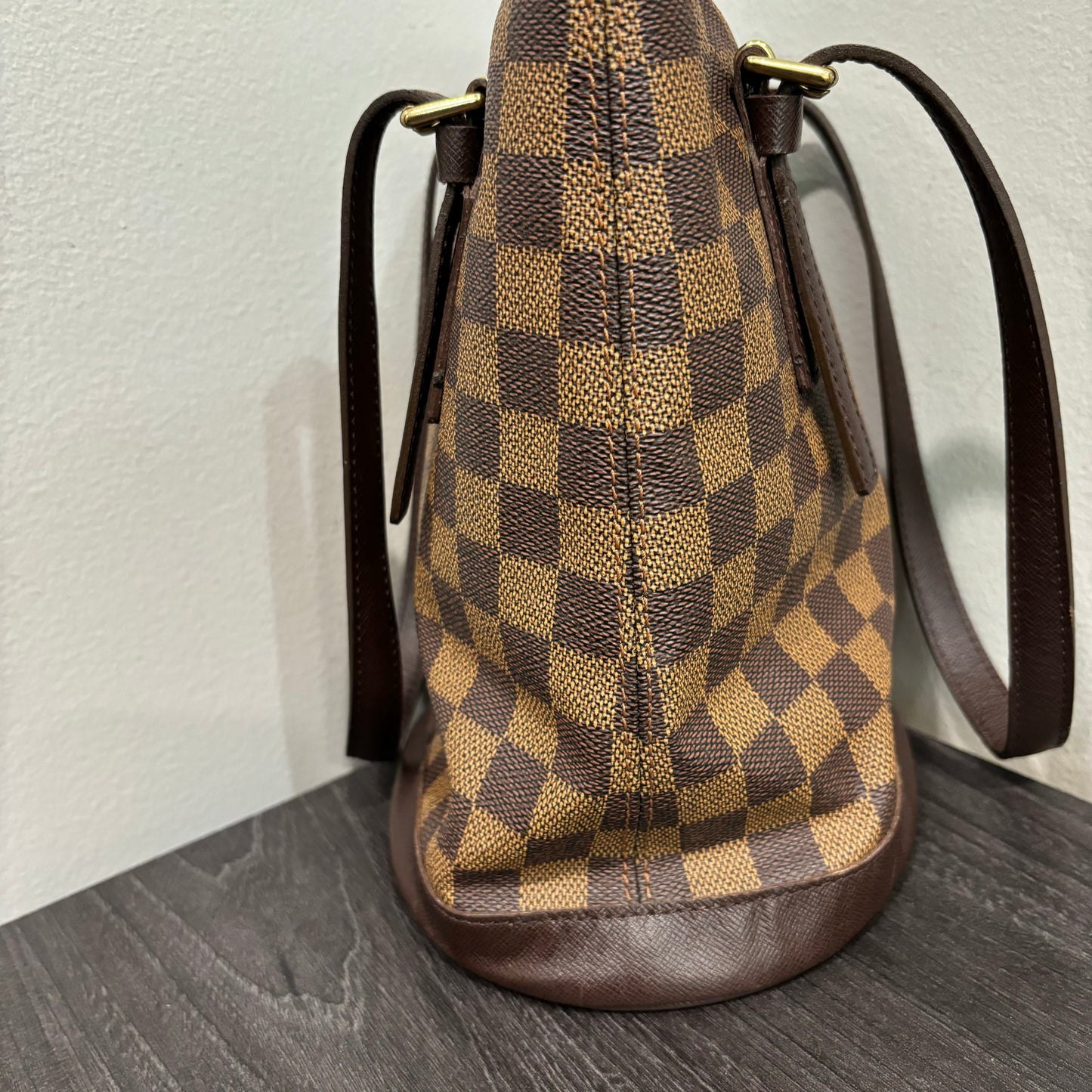#310 LOUIS VUITTON Damier Bucket PM