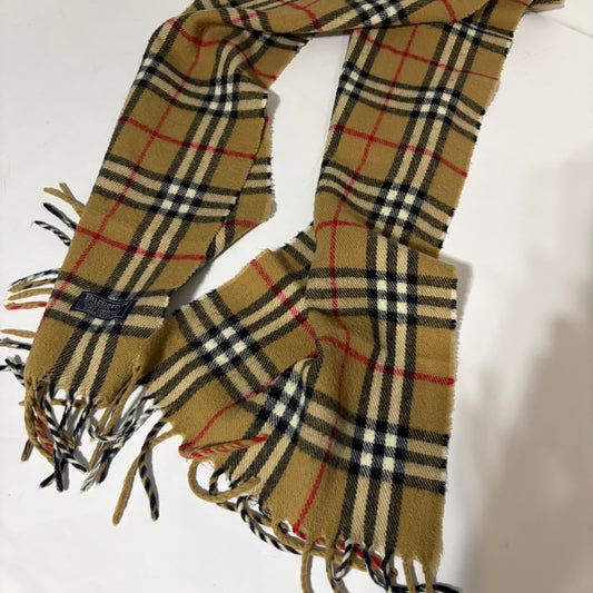 #114 BURBERRY Scarf
