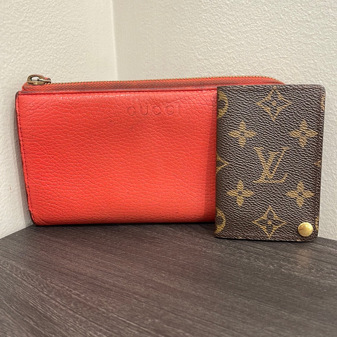 SOLD! Gucci Leather Wallet and Louis Vuitton Card Holder