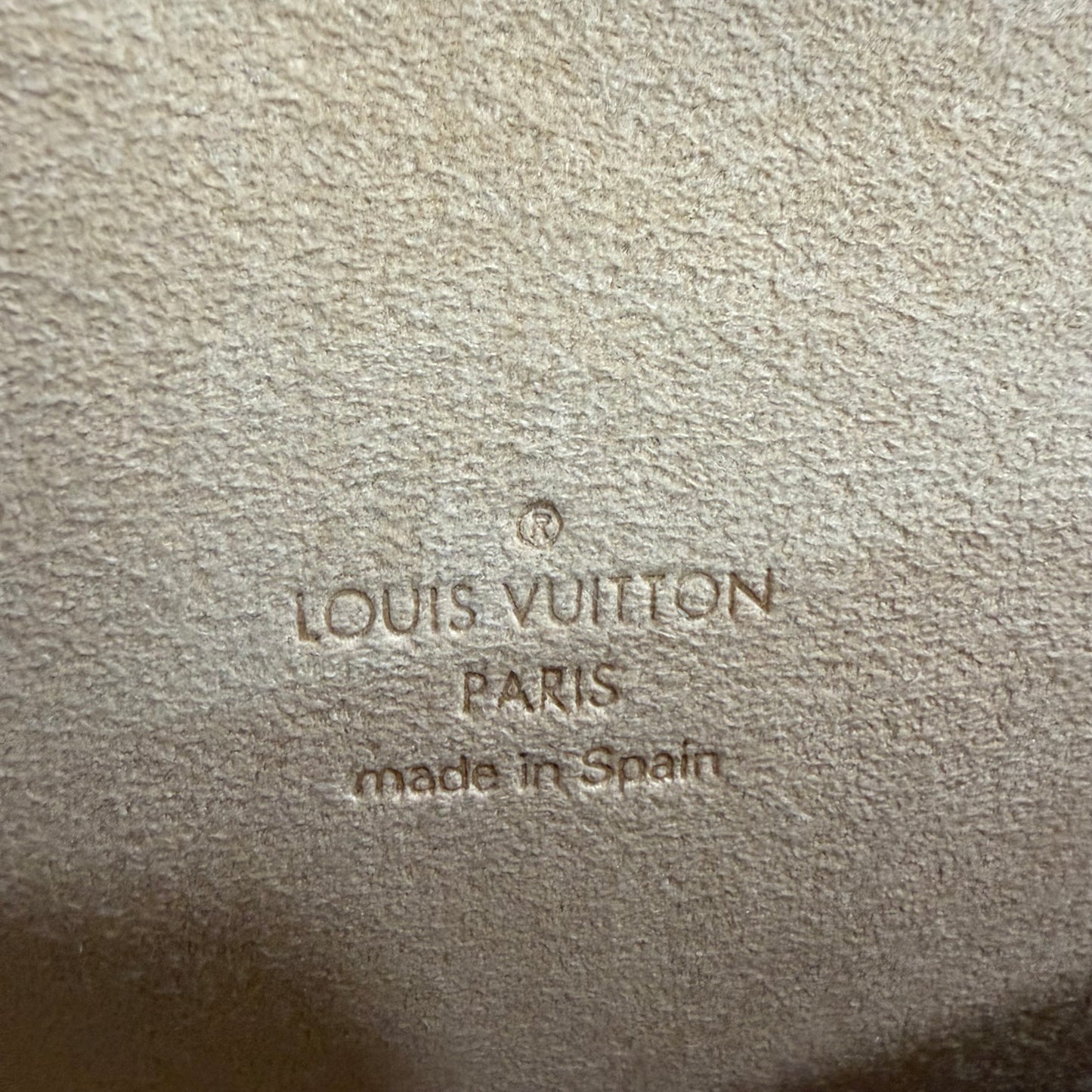 #3214 LOUIS VUITTON Monogram Pochette