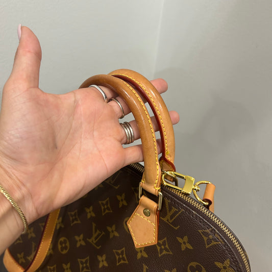 #201 LOUIS VUITTON Alma PM