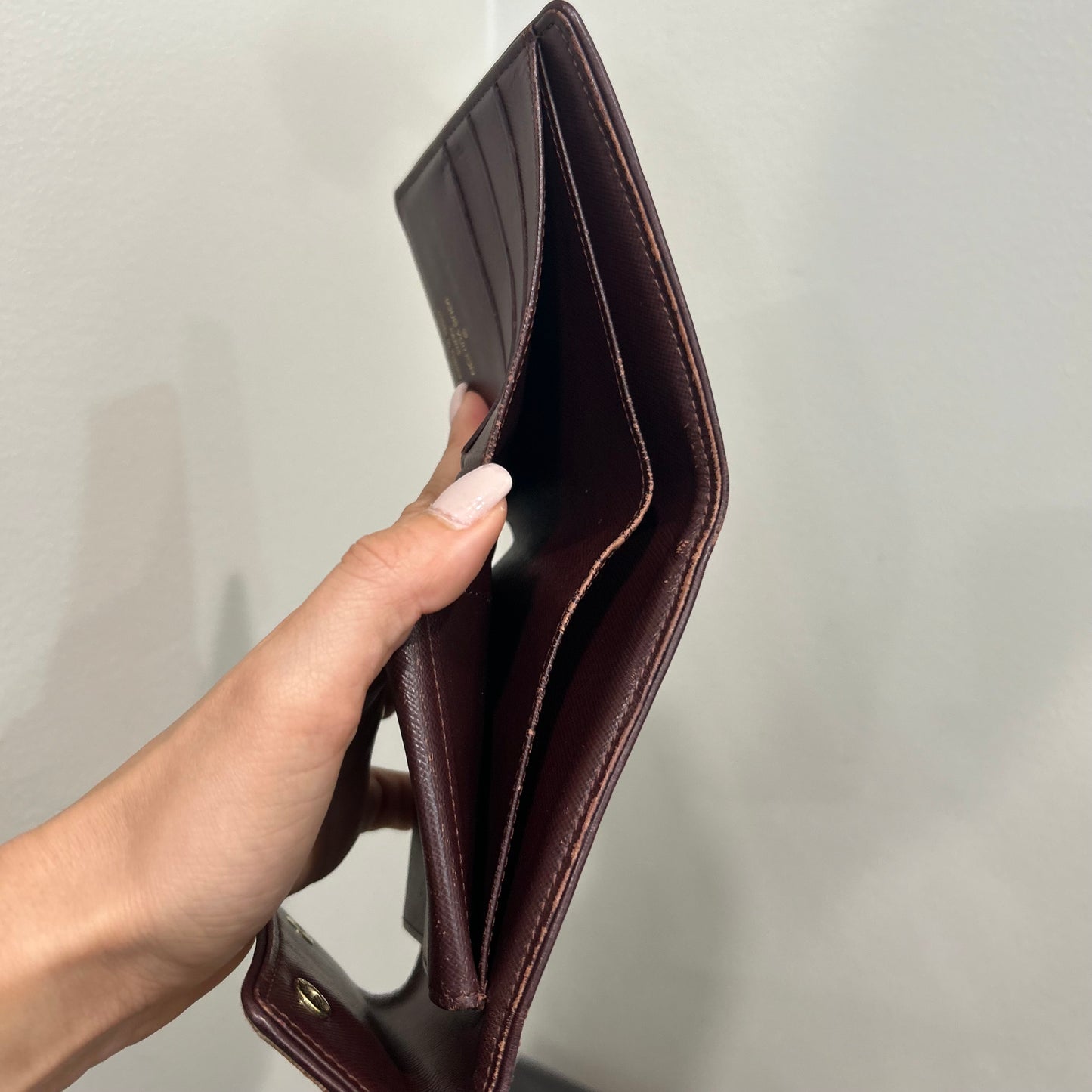 #104 LOUIS VUITTON Wallet