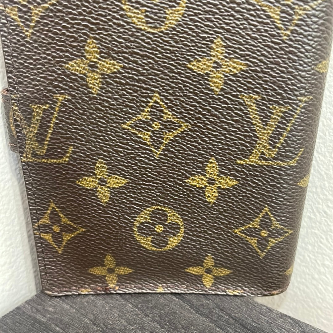 SOLD! Louis Vuitton Monogram Agenda PM