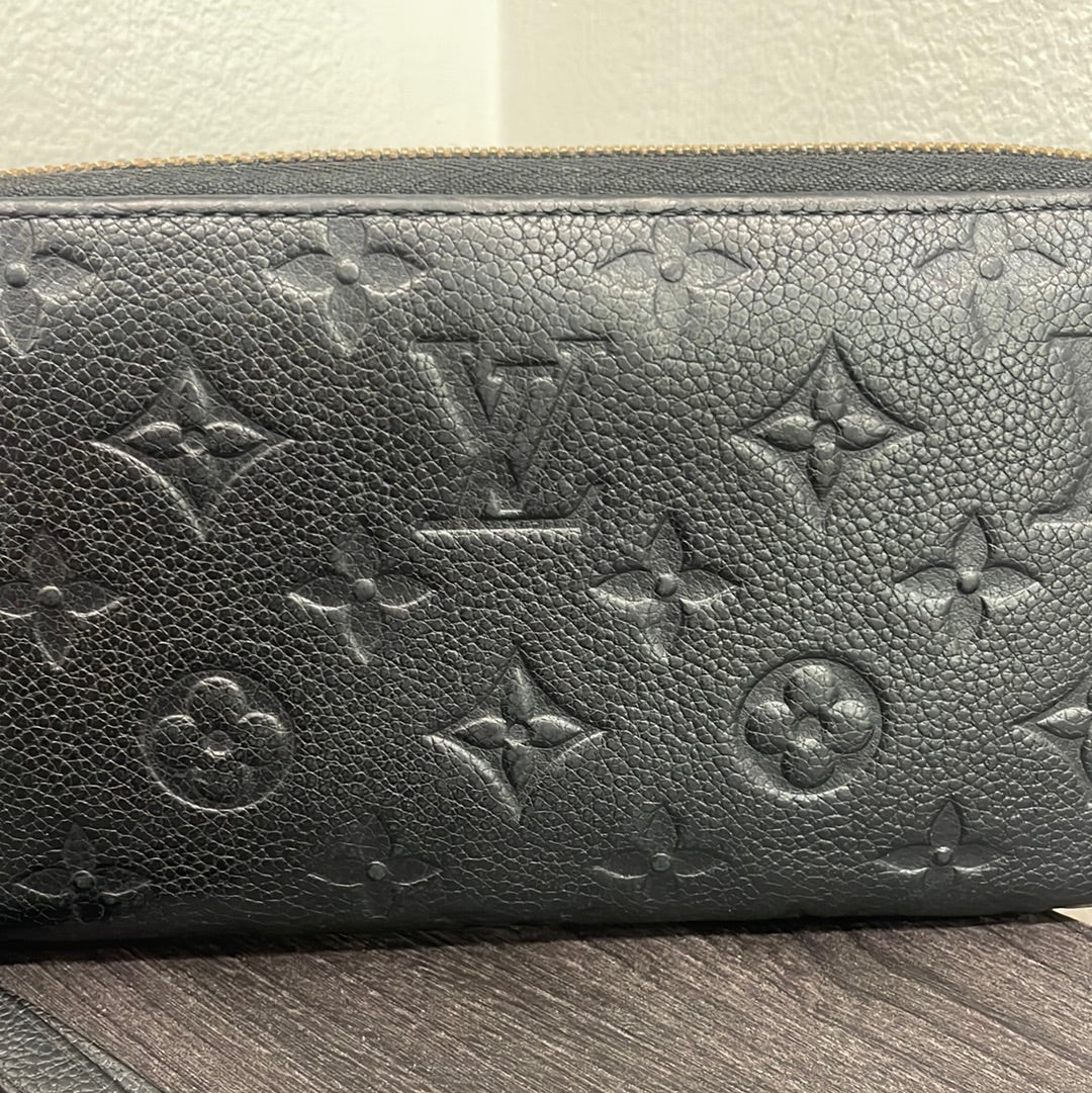 SOLD! Louis Vuitton Empreinte Zippy Wallet