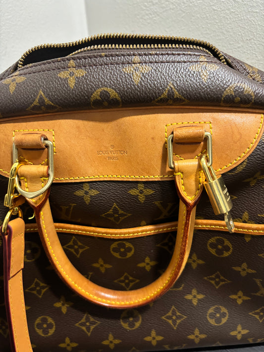 #223 LOUIS VUITTON Deauville