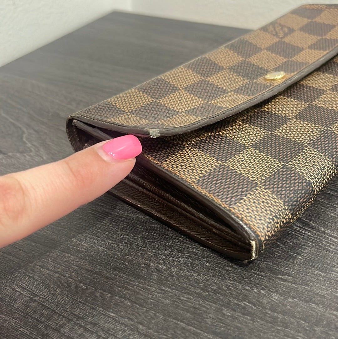 SOLD! Louis Vuitton Damier Wallet