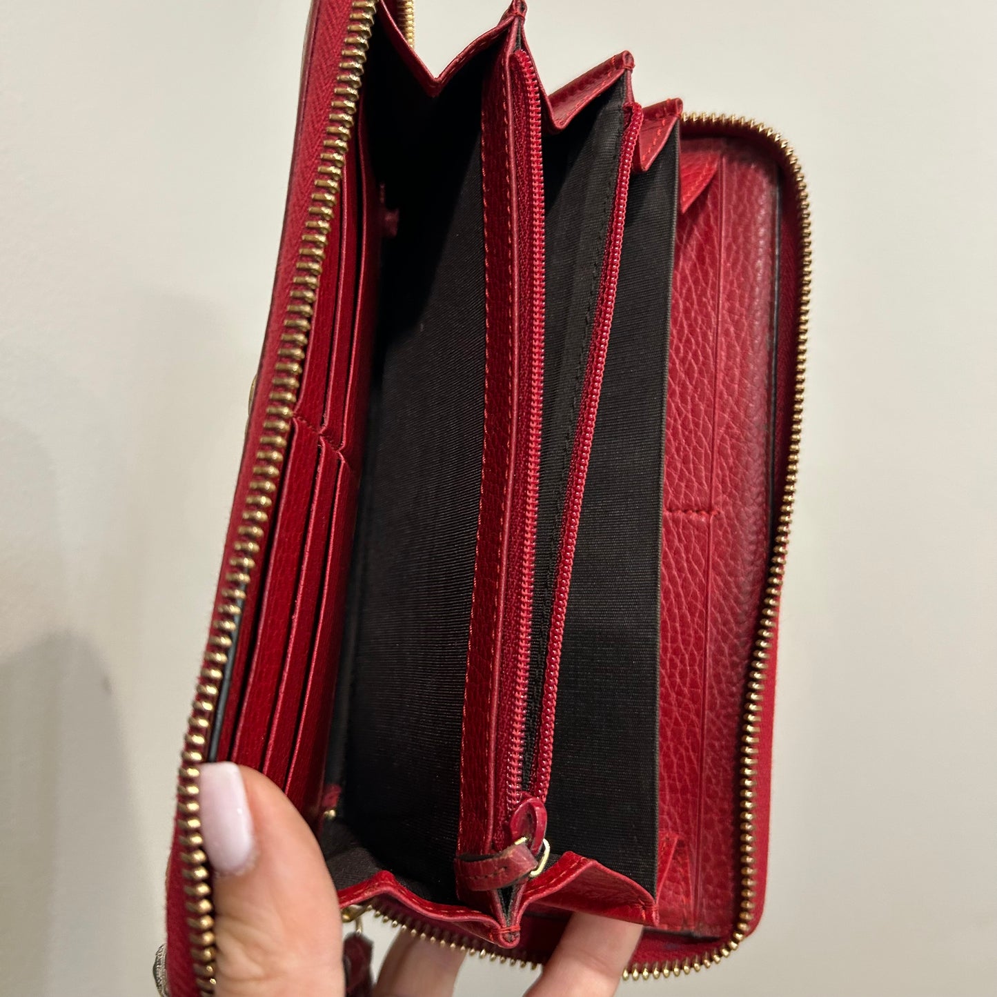 SOLD! Gucci Zip Wallet