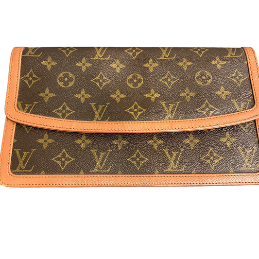 8872 LOUIS VUITTON Dame 29