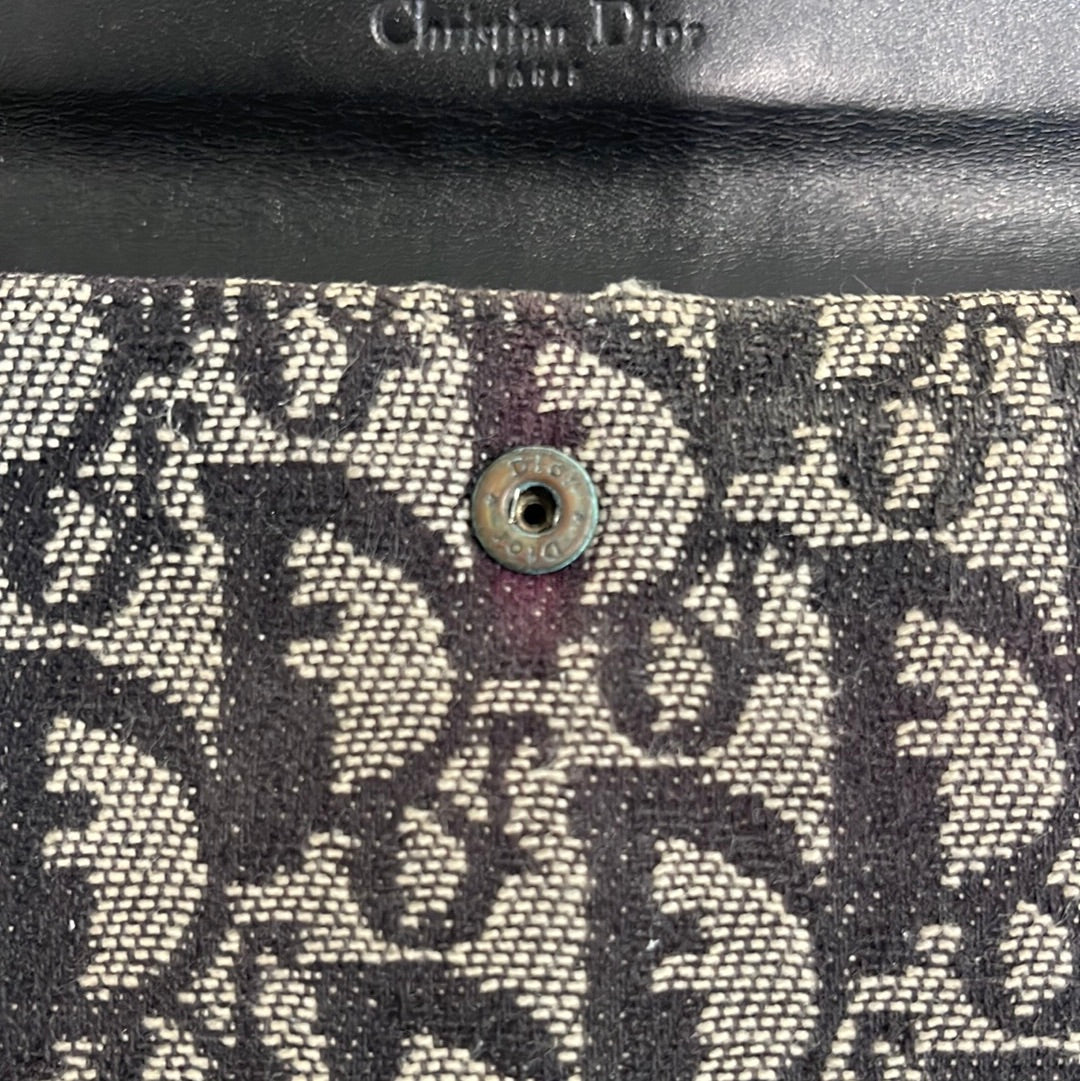 SOLD! Dior Wallet on Chain