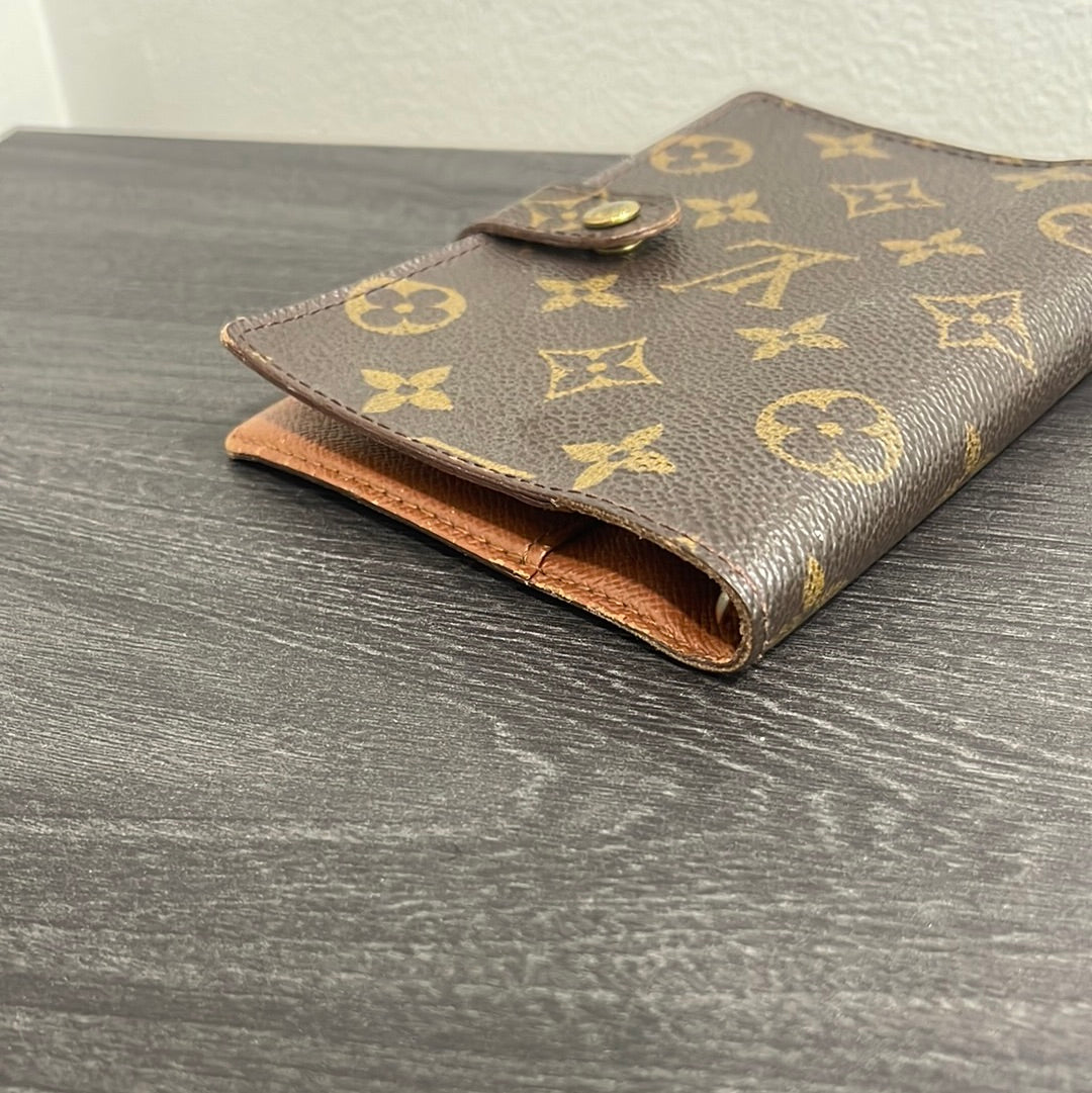 SOLD! Louis Vuitton Agenda PM
