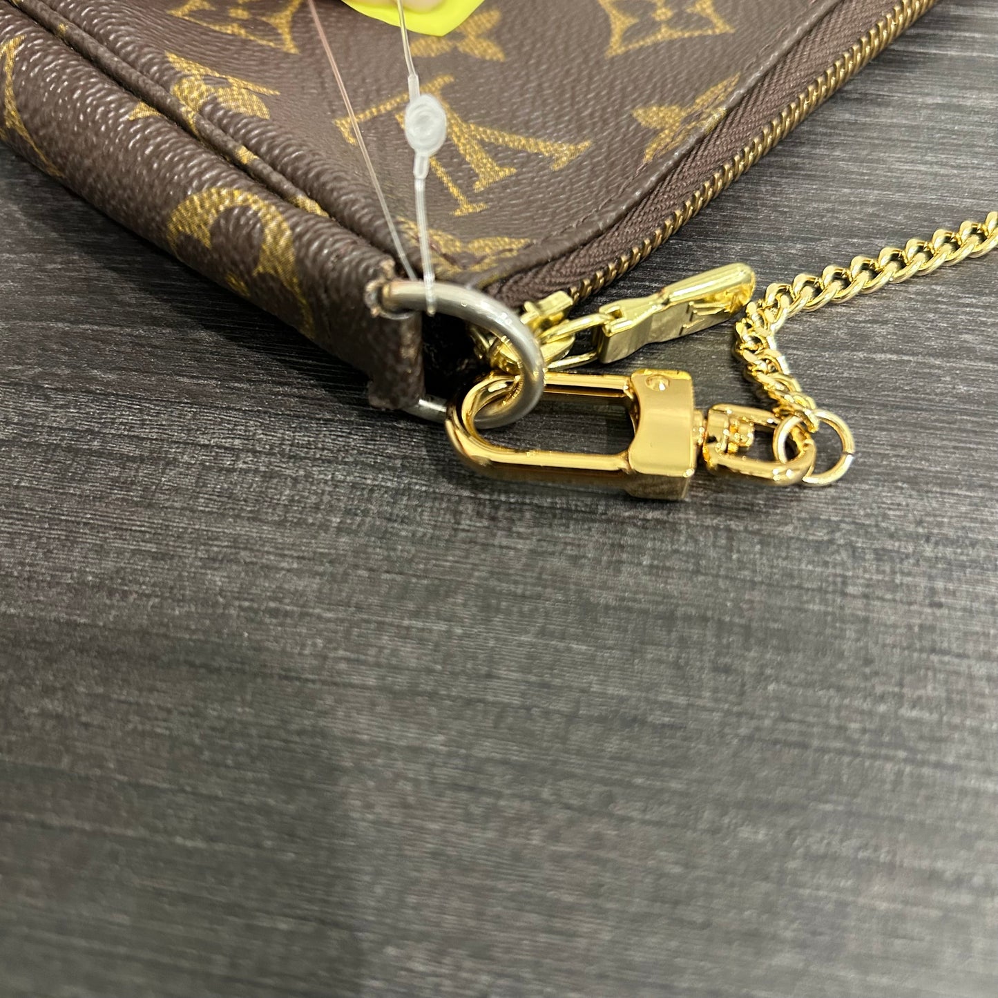 CLEARANCE #1008 LOUIS VUITTON Monogram Pochette