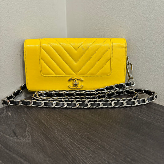 #284 CHANEL Wallet on Chain