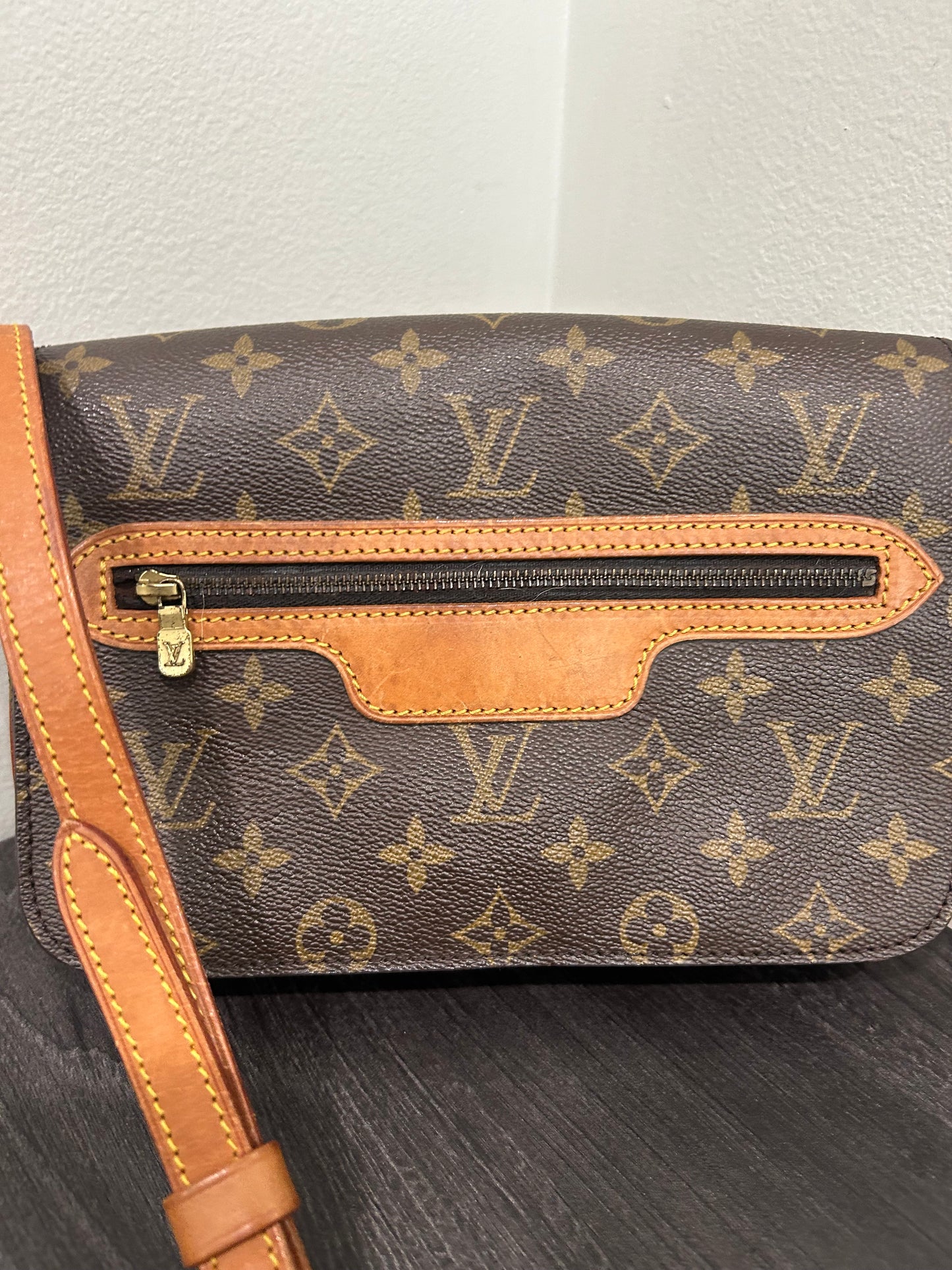BUY NOW (50% Off for Subscribers) Louis Vuitton Monogram Crossbody