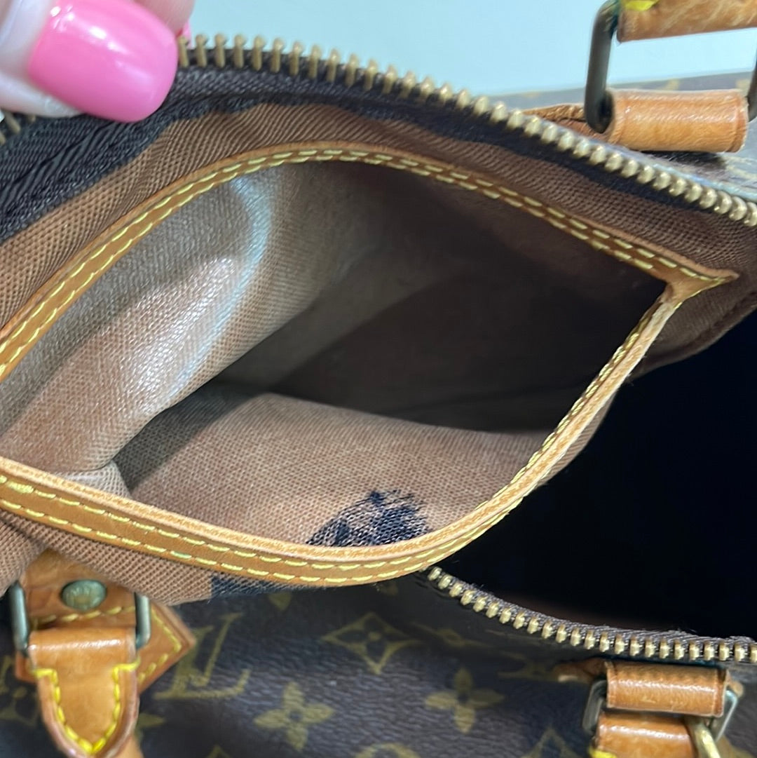 SOLD! Louis Vuitton Monogram Speedy 30 with Lock & Key