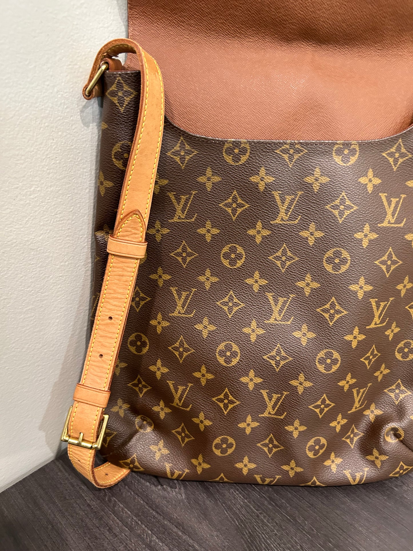 SOLD! Louis Vuitton Monogram Salsa Musette GM
