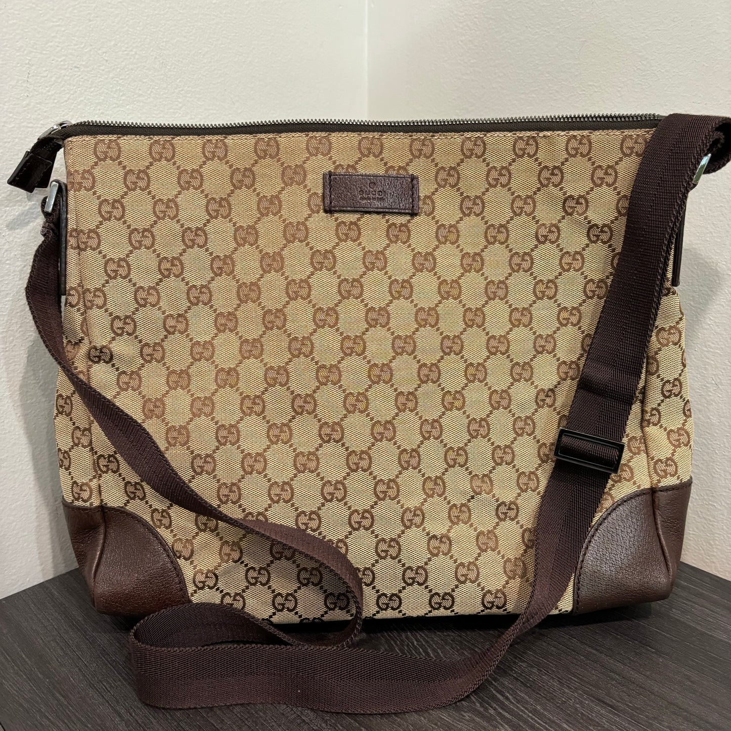 #302 GUCCI Messenger