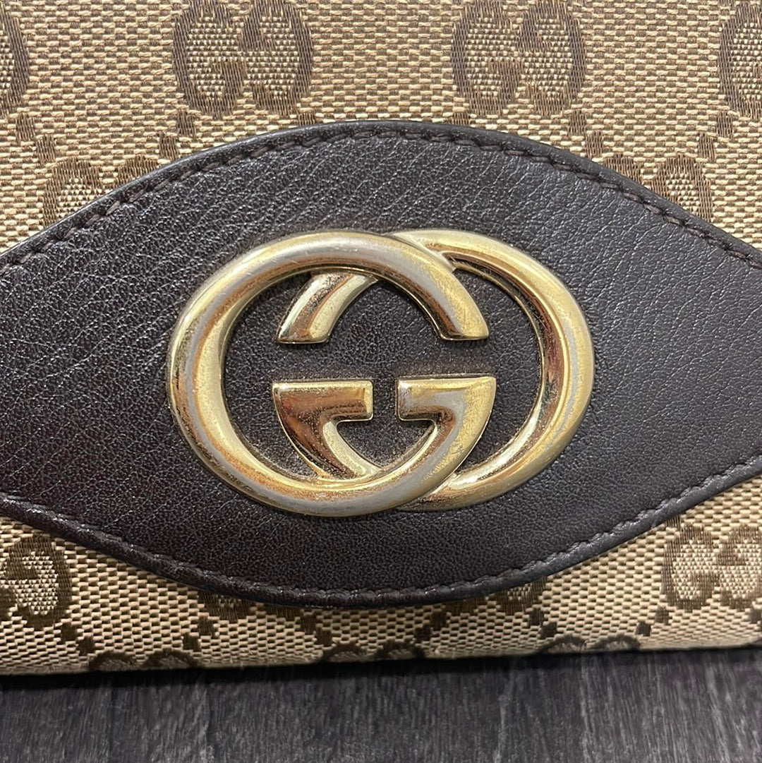 SOLD! Gucci GG Wallet