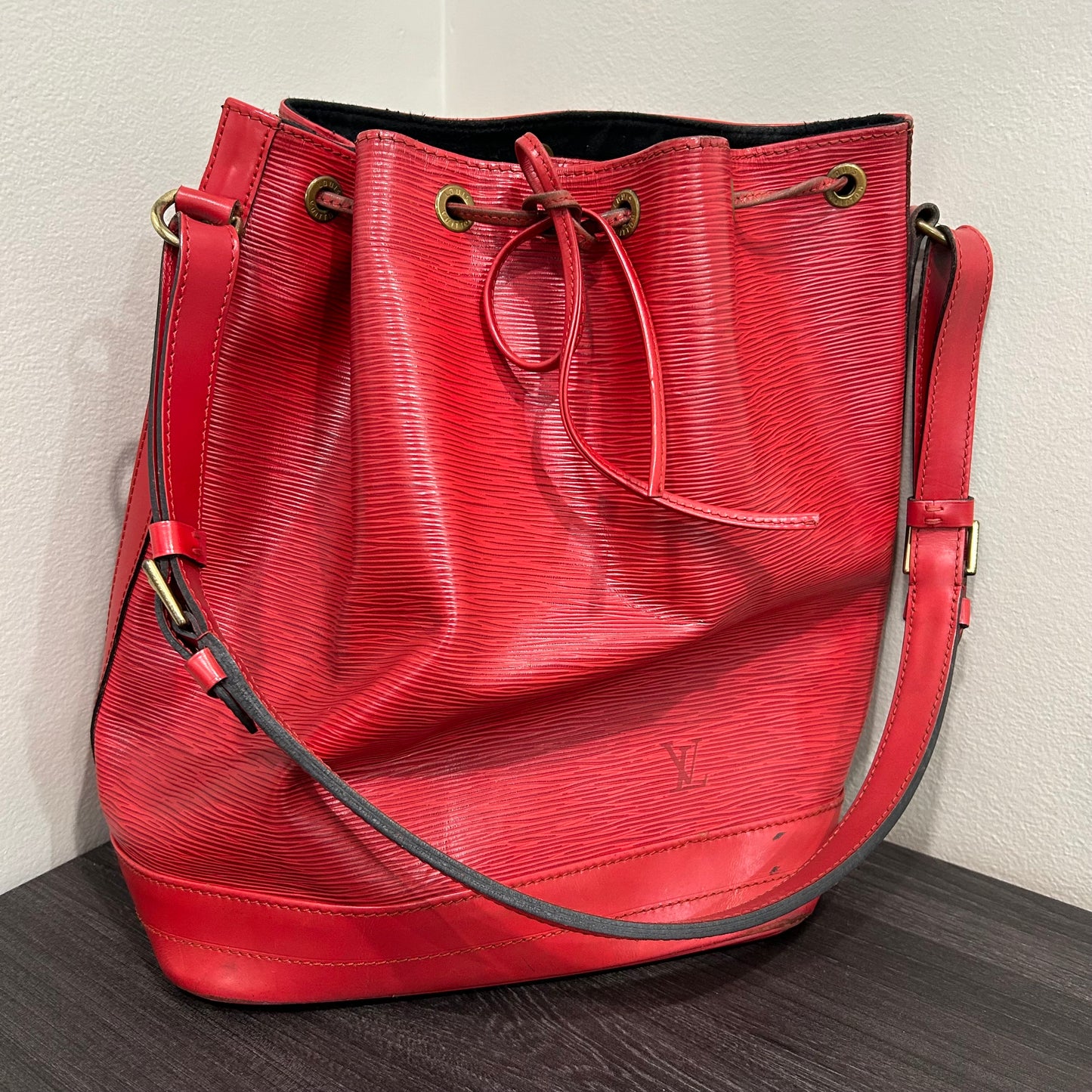 CLEARANCE Louis Vuitton Epi Noe GM