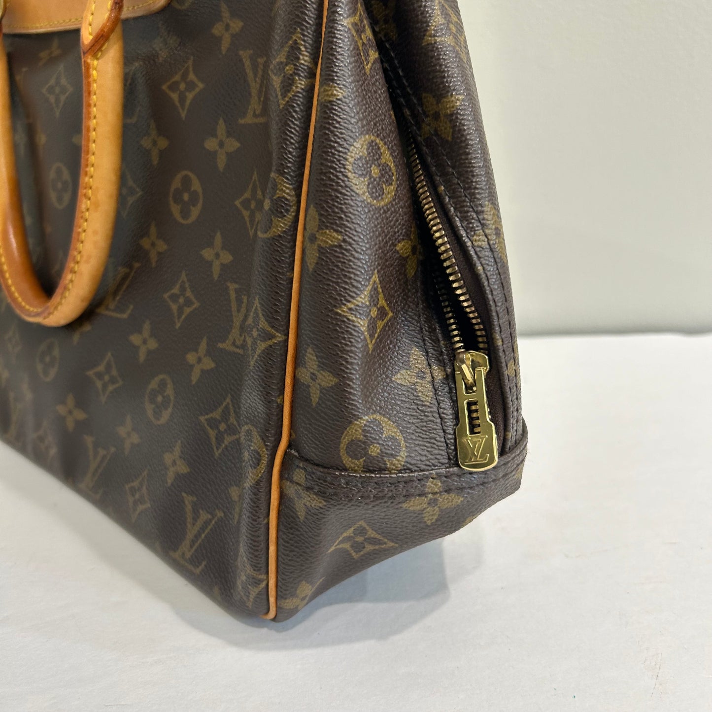 SOLD! Louis Vuitton Deauville