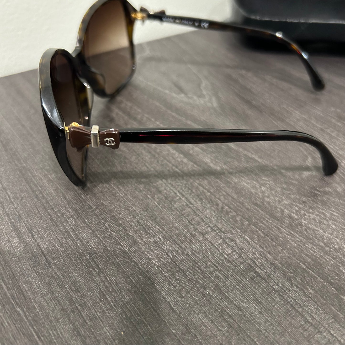 CLEARANCE CHANEL Brown Sunglasses with Original Storage Case