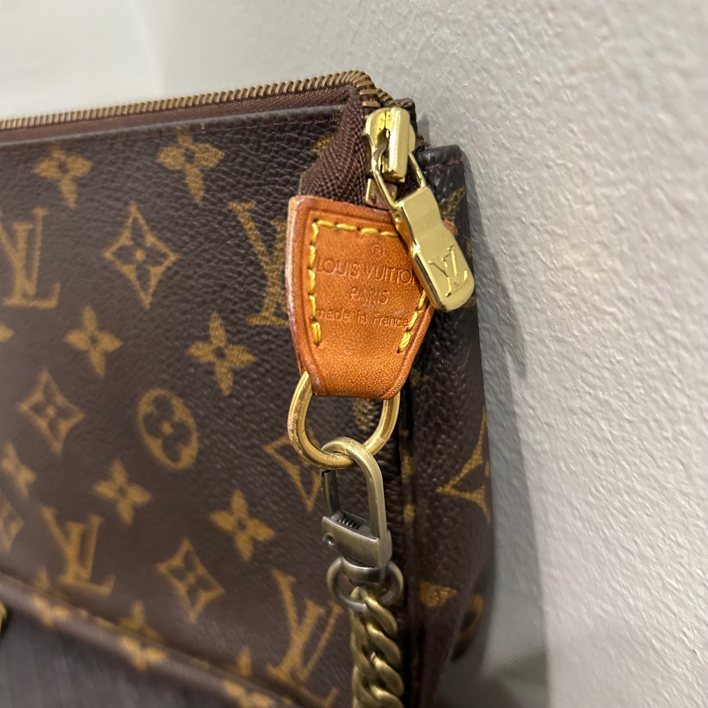 Louis Vuitton Pochette