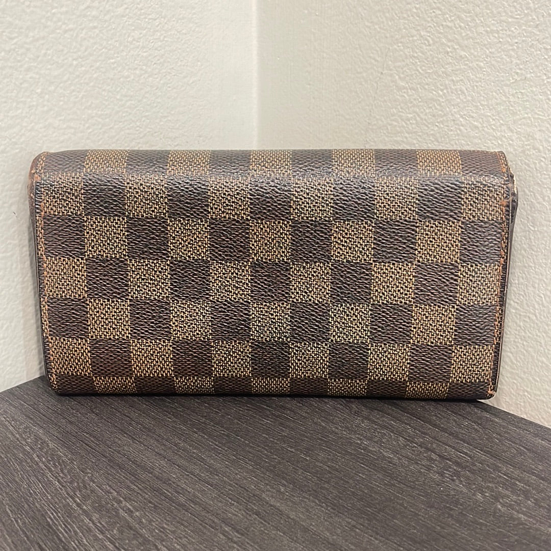 SOLD! Louis Vuitton Damier Wallet