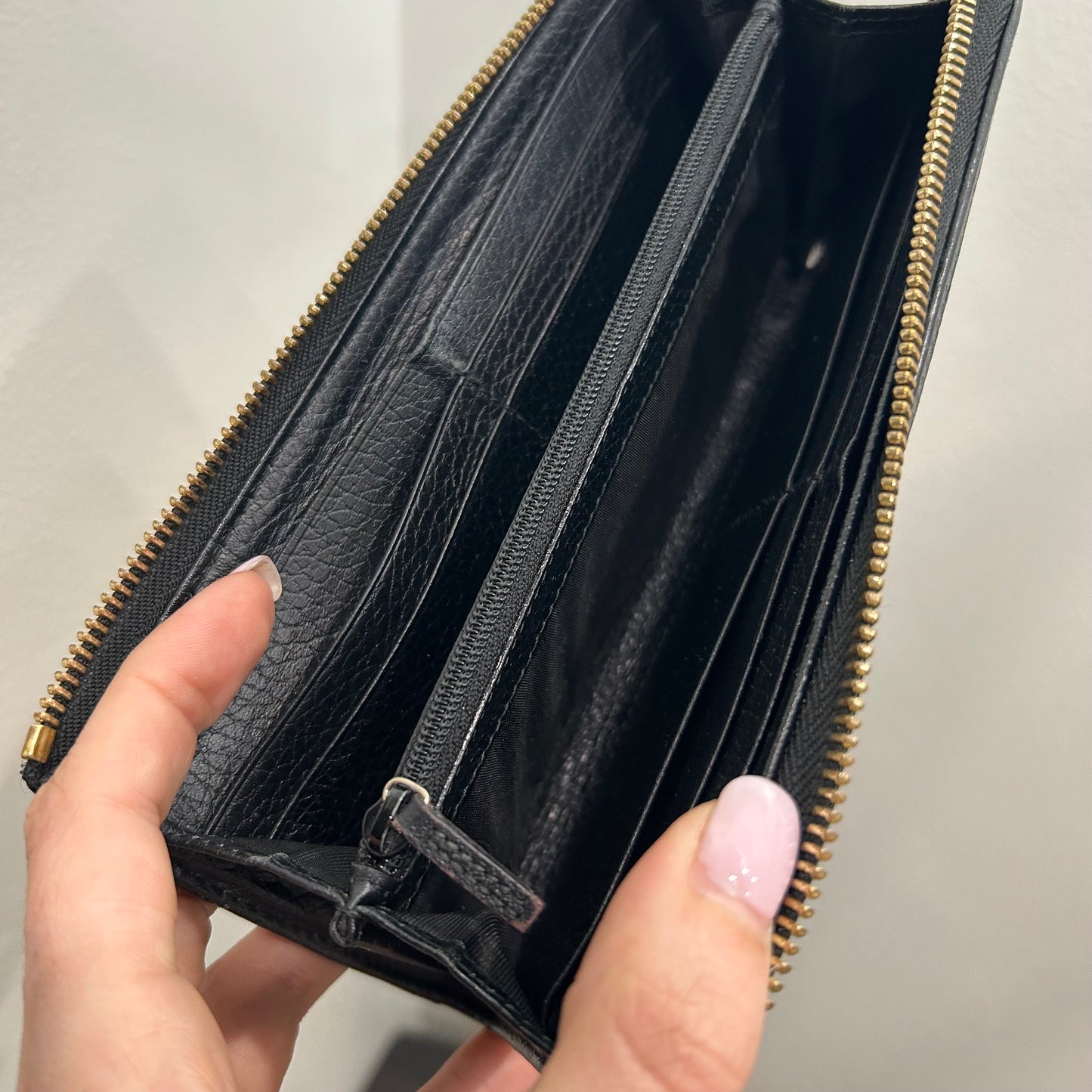 #210 GUCCI Canvas Zip Wallet