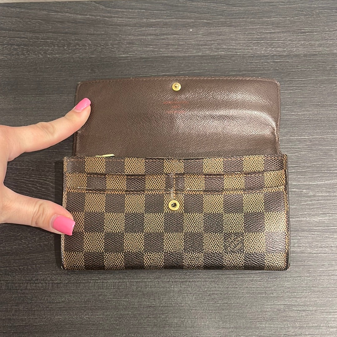 SOLD! Louis Vuitton Damier Wallet