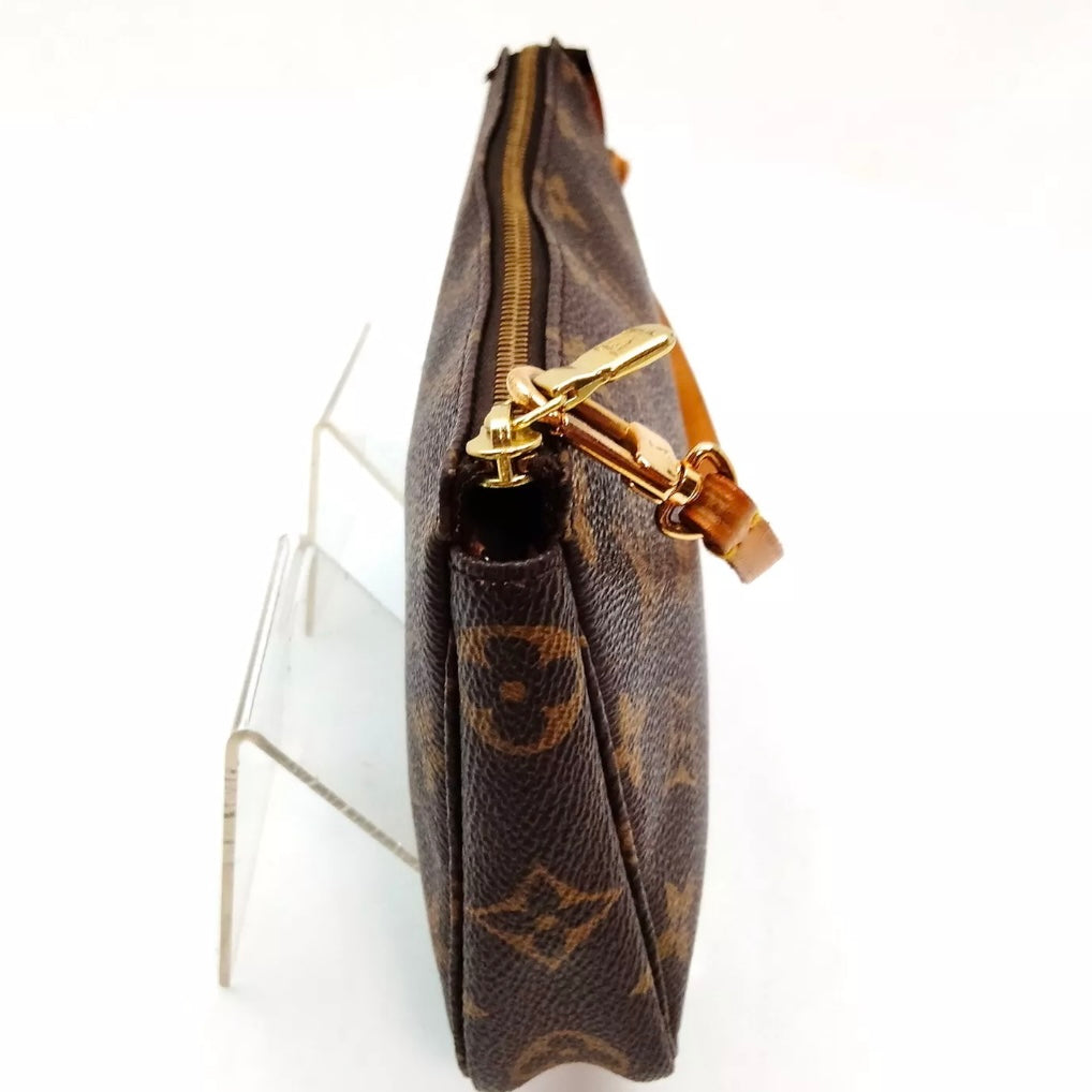 Louis Vuitton Pochette