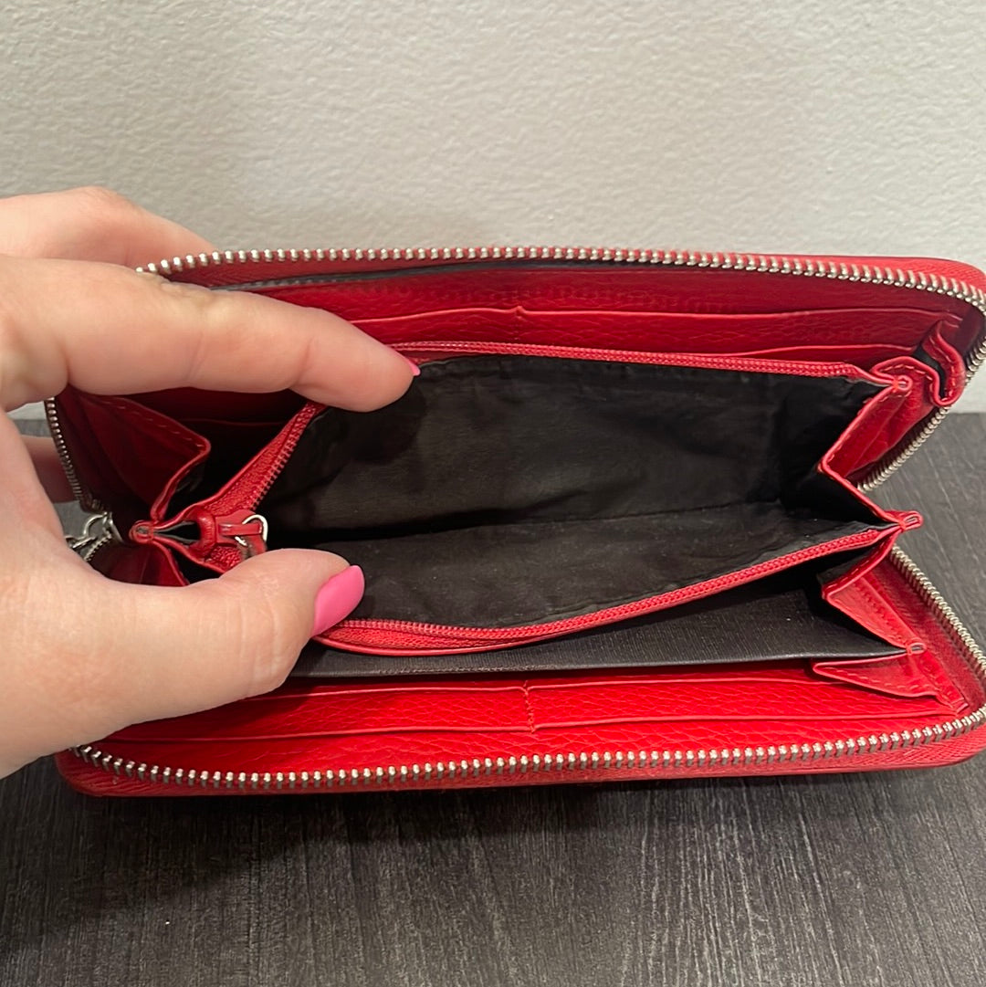 SOLD! Vintage Gucci Leather Wallet