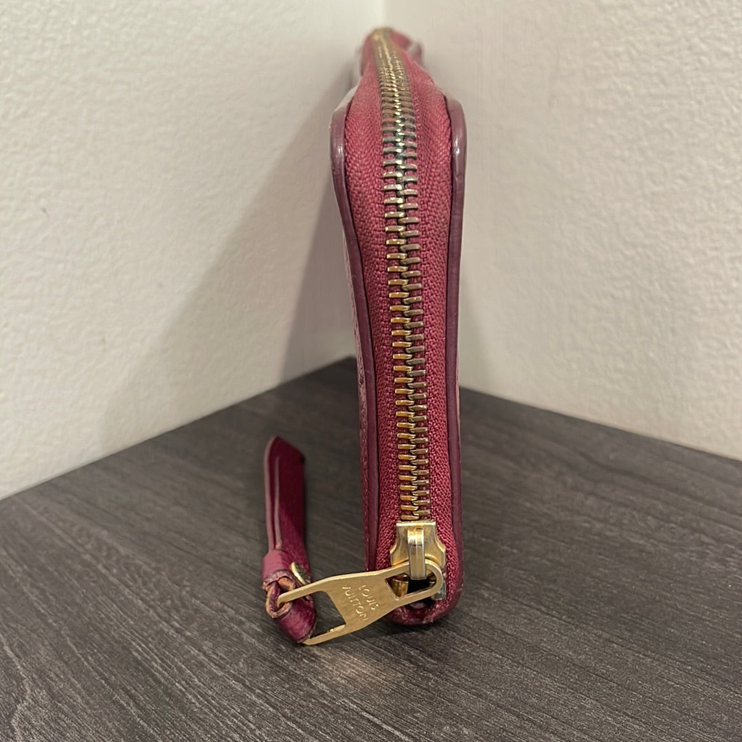 SOLD! Louis Vuitton Empreinte Zippy Wallet