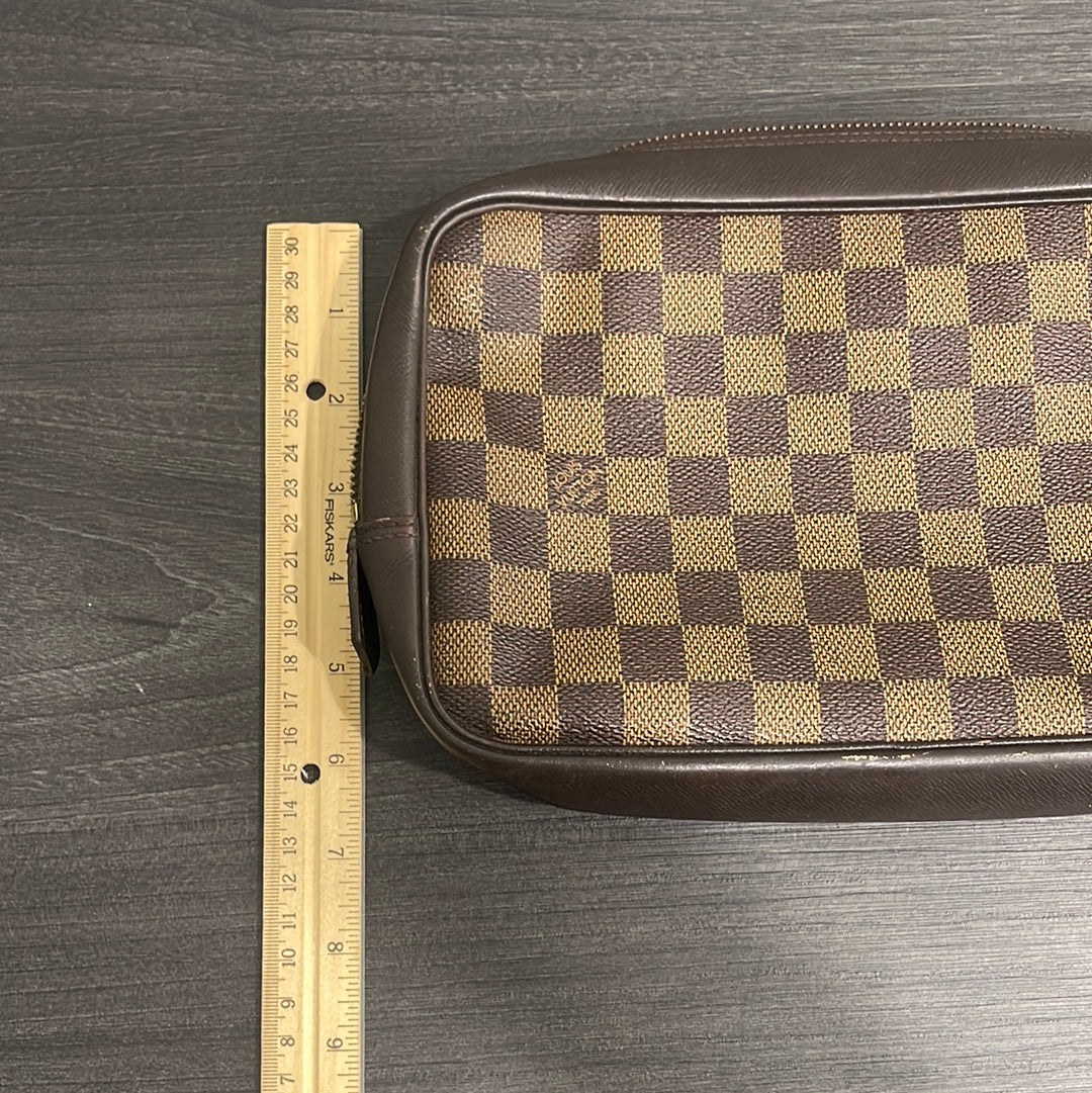 SOLD! Louis Vuitton Damier Pouch