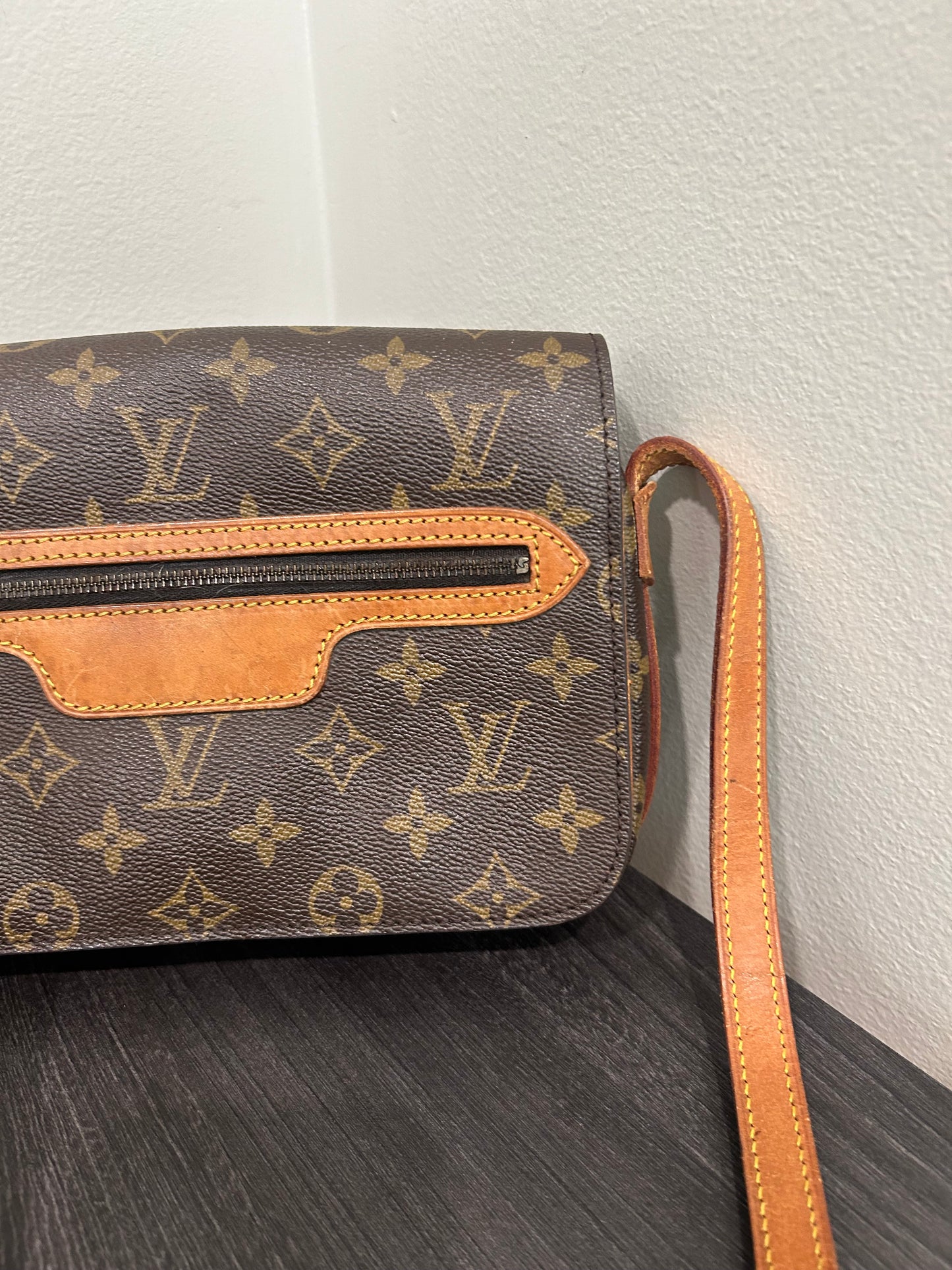 BUY NOW (50% Off for Subscribers) Louis Vuitton Monogram Crossbody