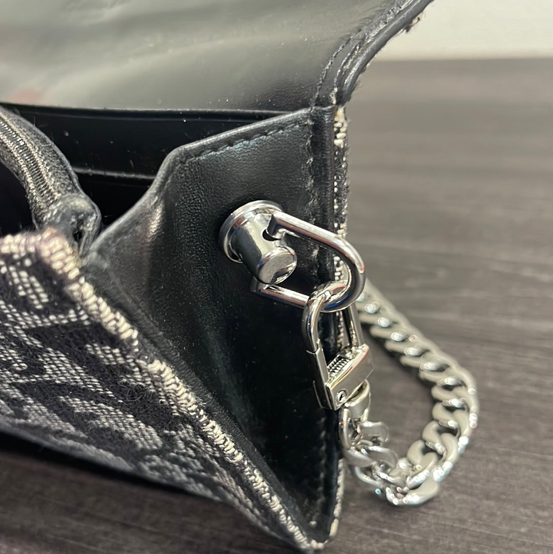 SOLD! Dior Wallet on Chain