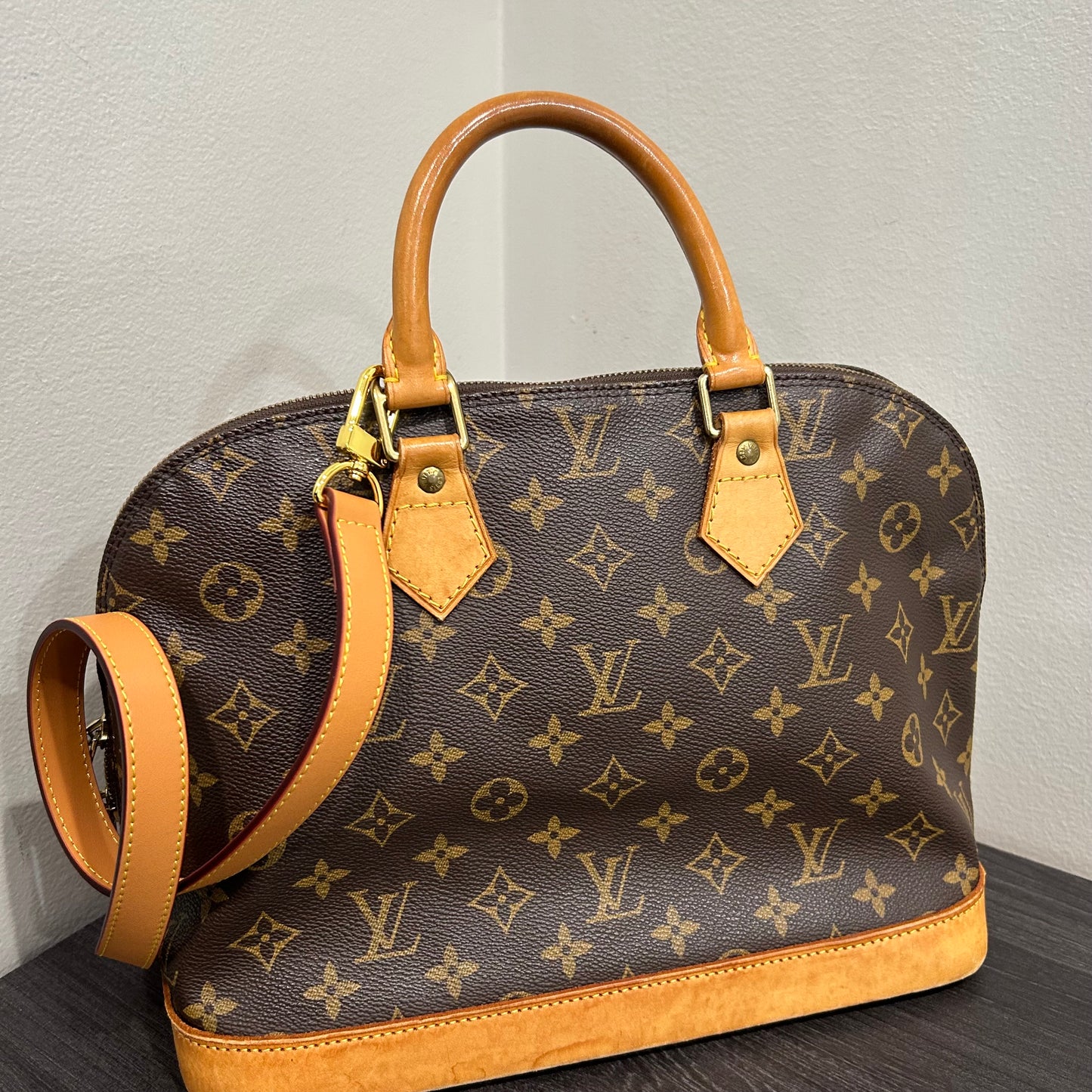 #506 LOUIS VUITTON Alma