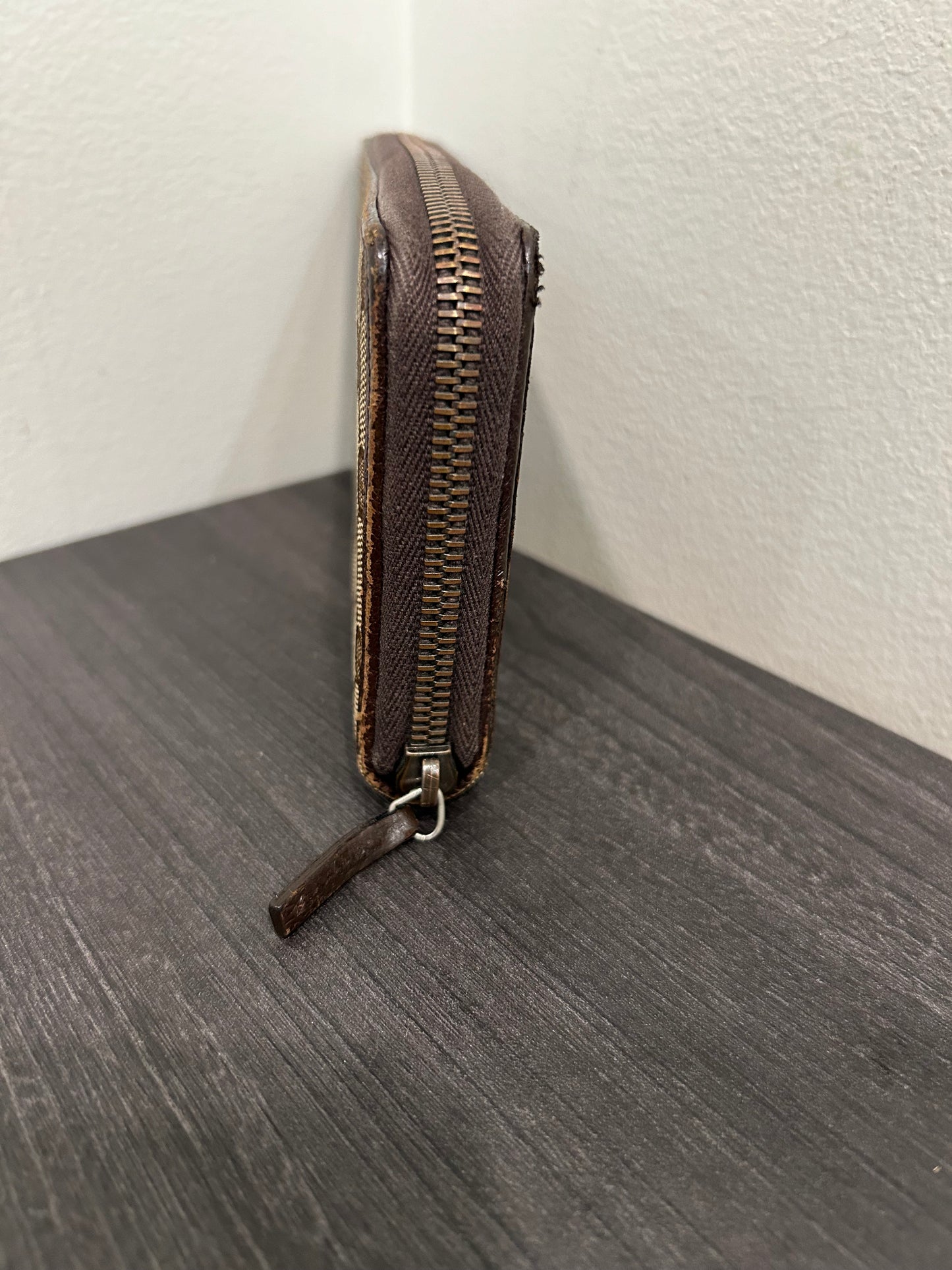 SOLD! Gucci GG Wallet