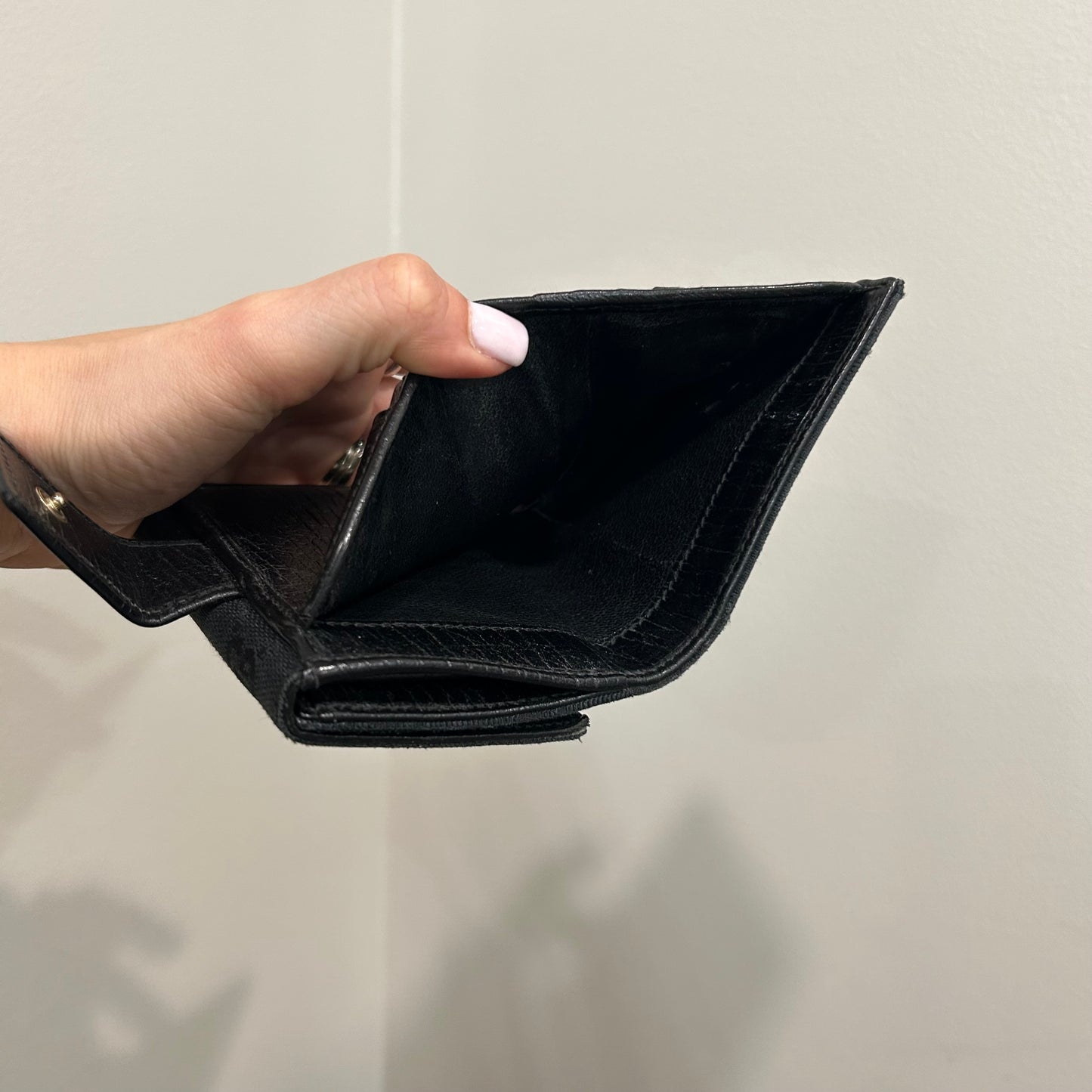 SOLD! Gucci Wallet