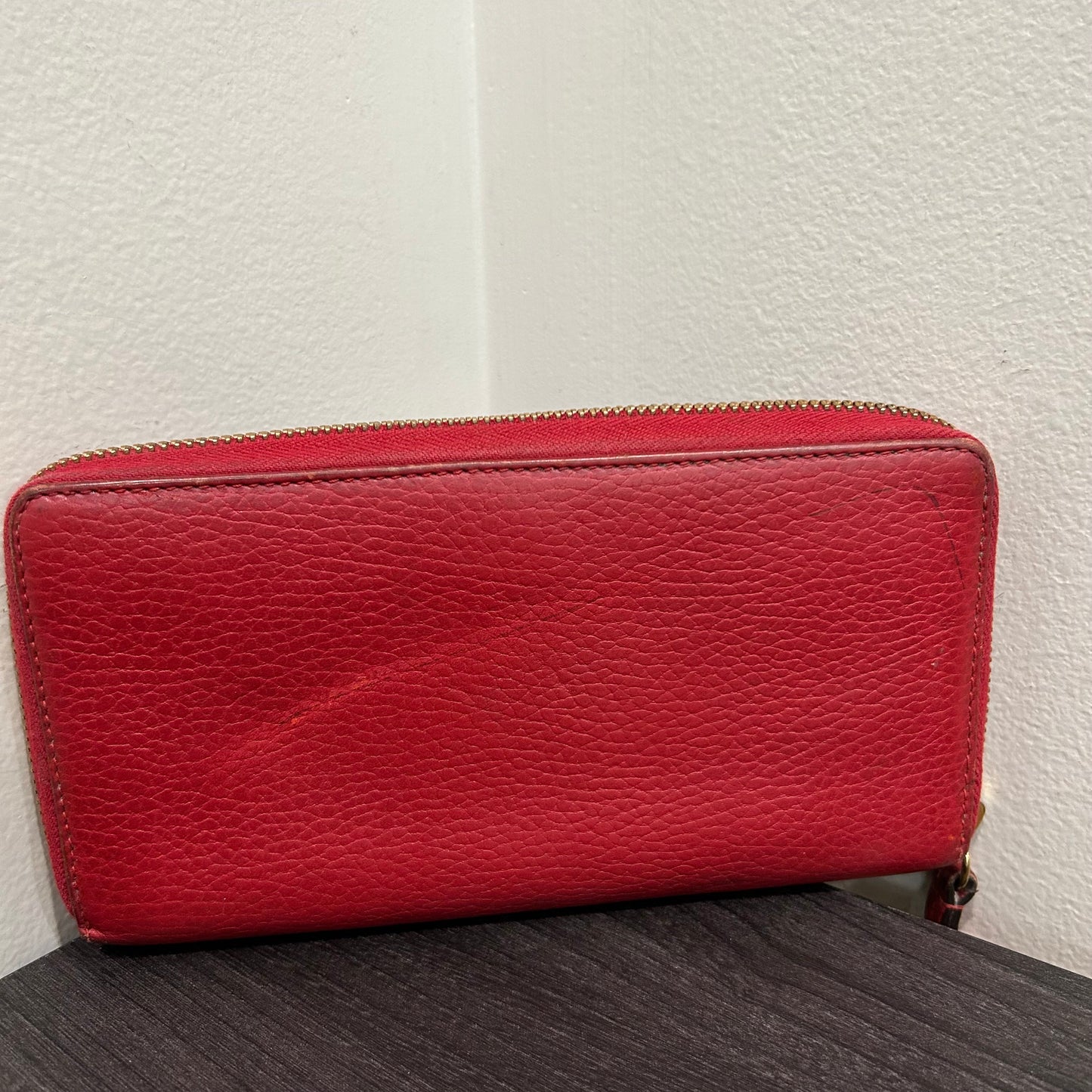 SOLD! Gucci Zip Wallet