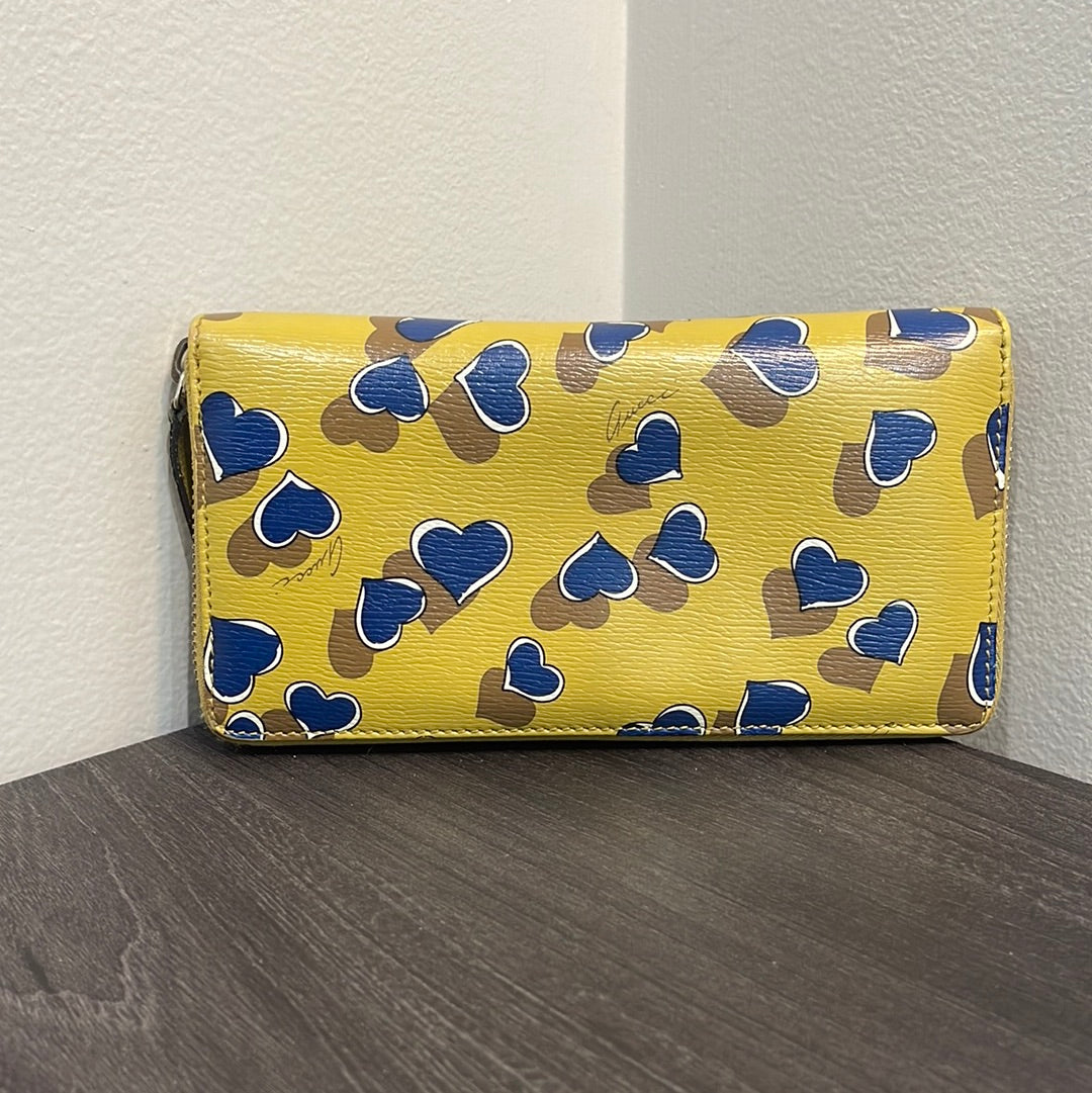 SOLD! Gucci Leather Wallet