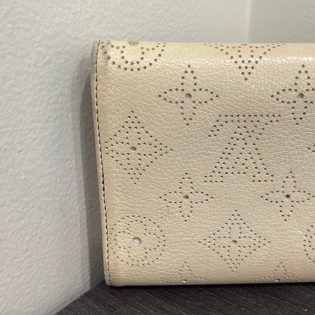 SOLD! Louis Vuitton Mahina Wallet