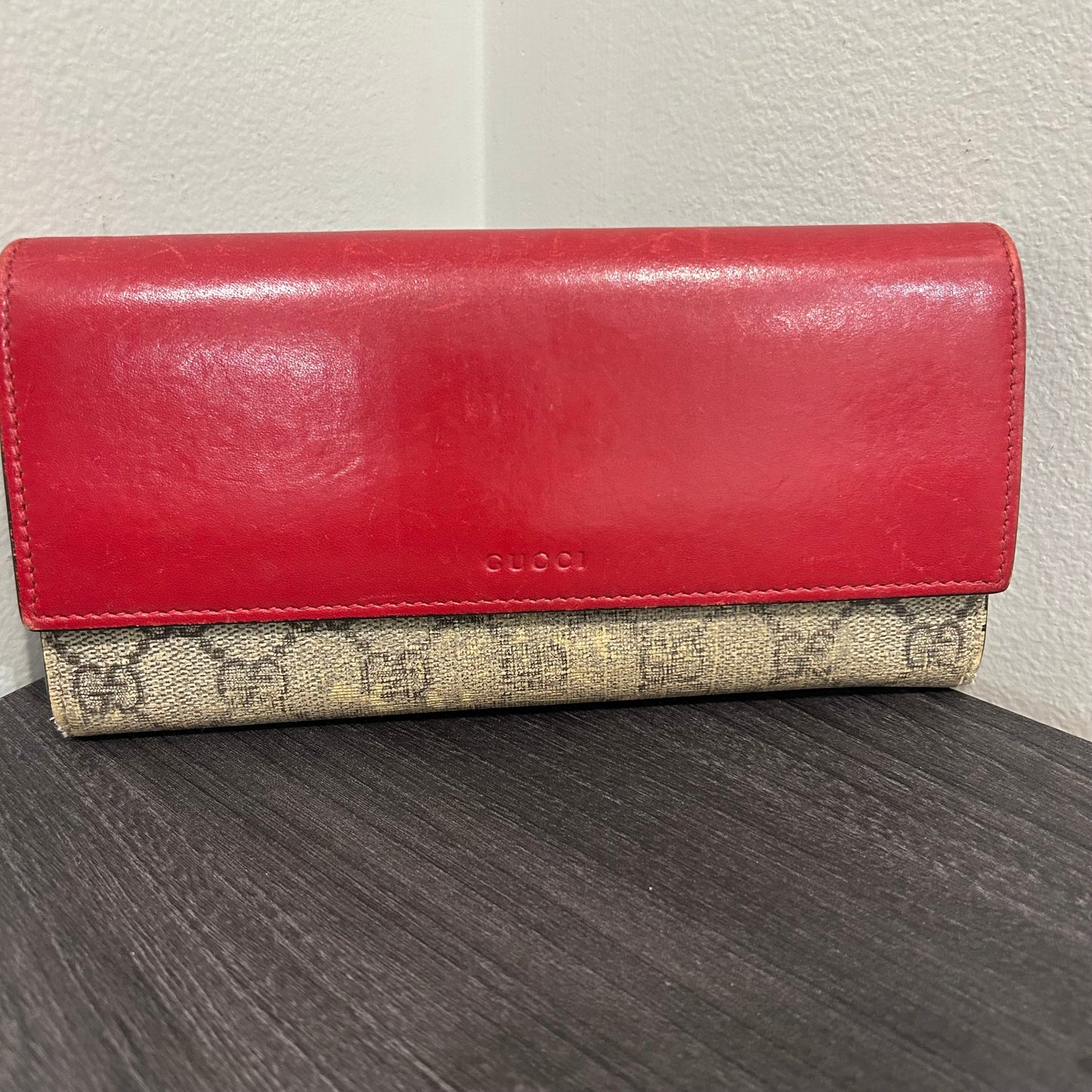 SOLD! Gucci Wallet